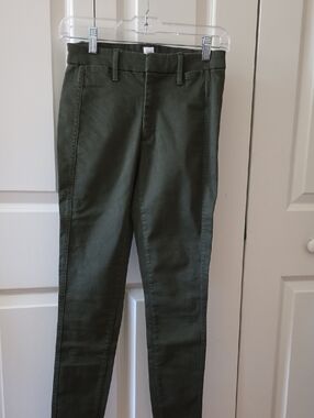 Women  Olive Green Skinny Pants
